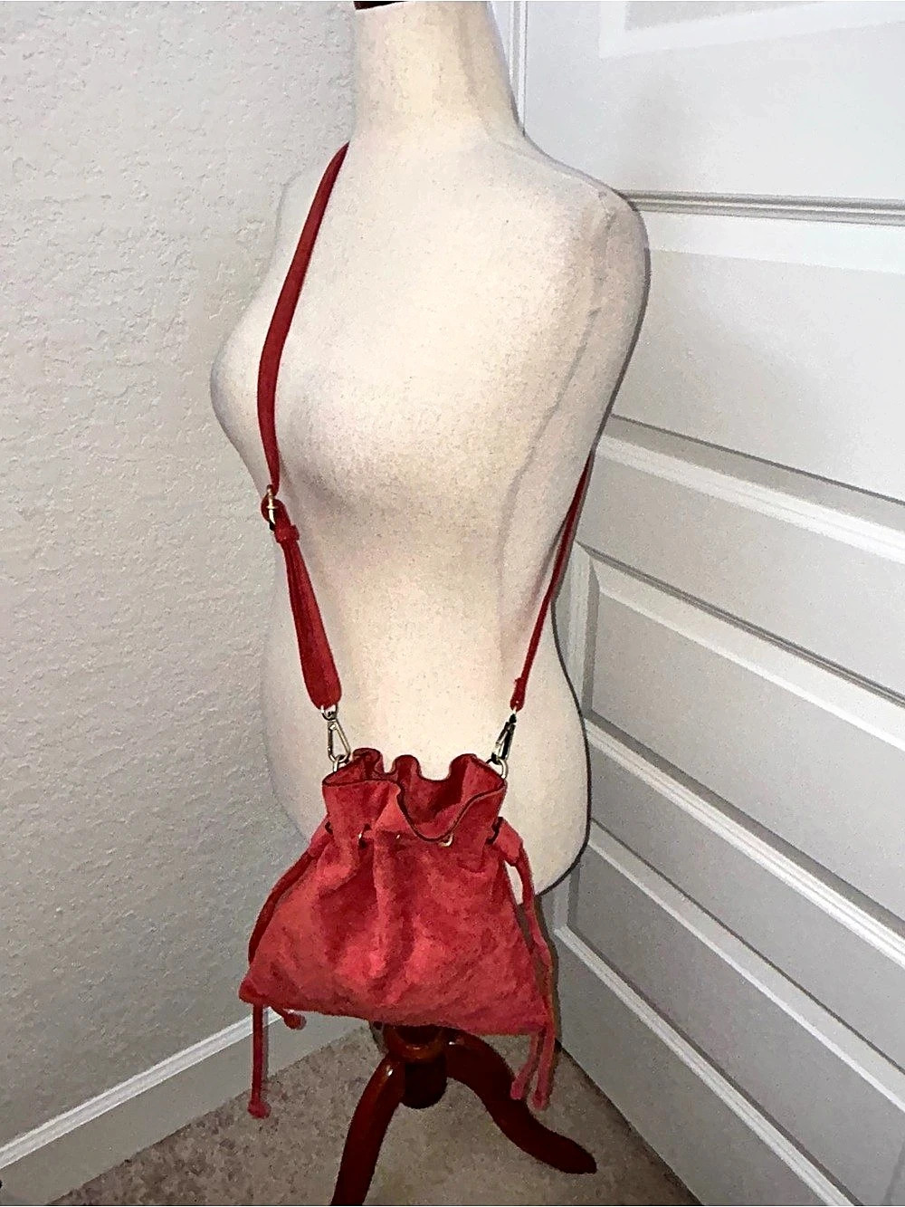 BUNULU Drawstring Shoulder Crossbody Purse Bag